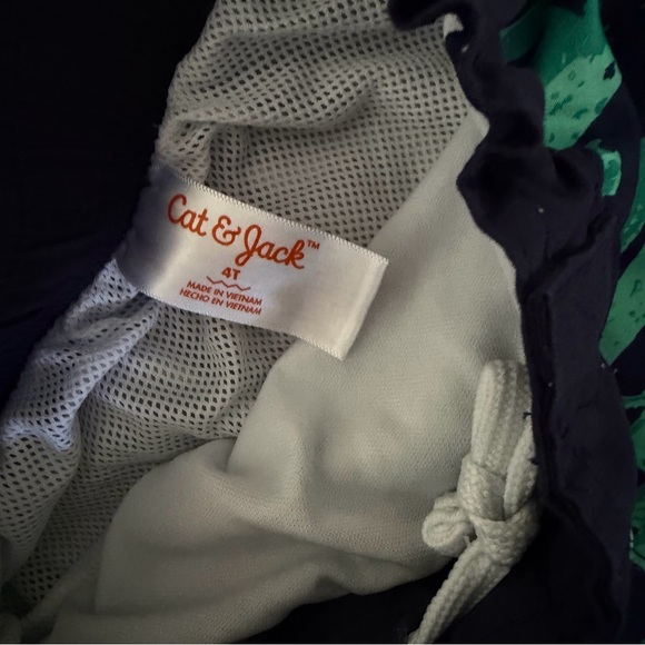 Boys Swim Trunks Lot of 3 4T & XS 4/5 Tropical Shark Palm Leaf Cat & Jack Carter - Picture 5 of 8